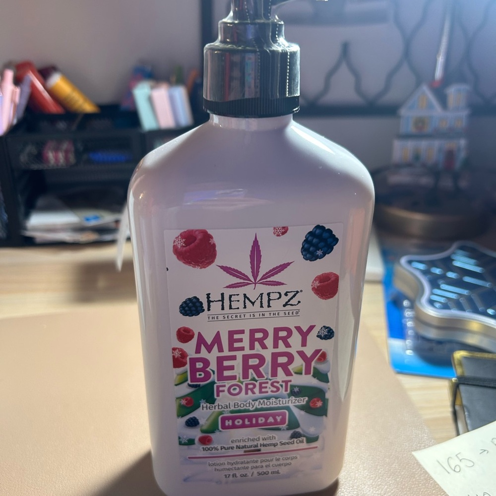 Unopened and unused holiday Hempz Body Lotion